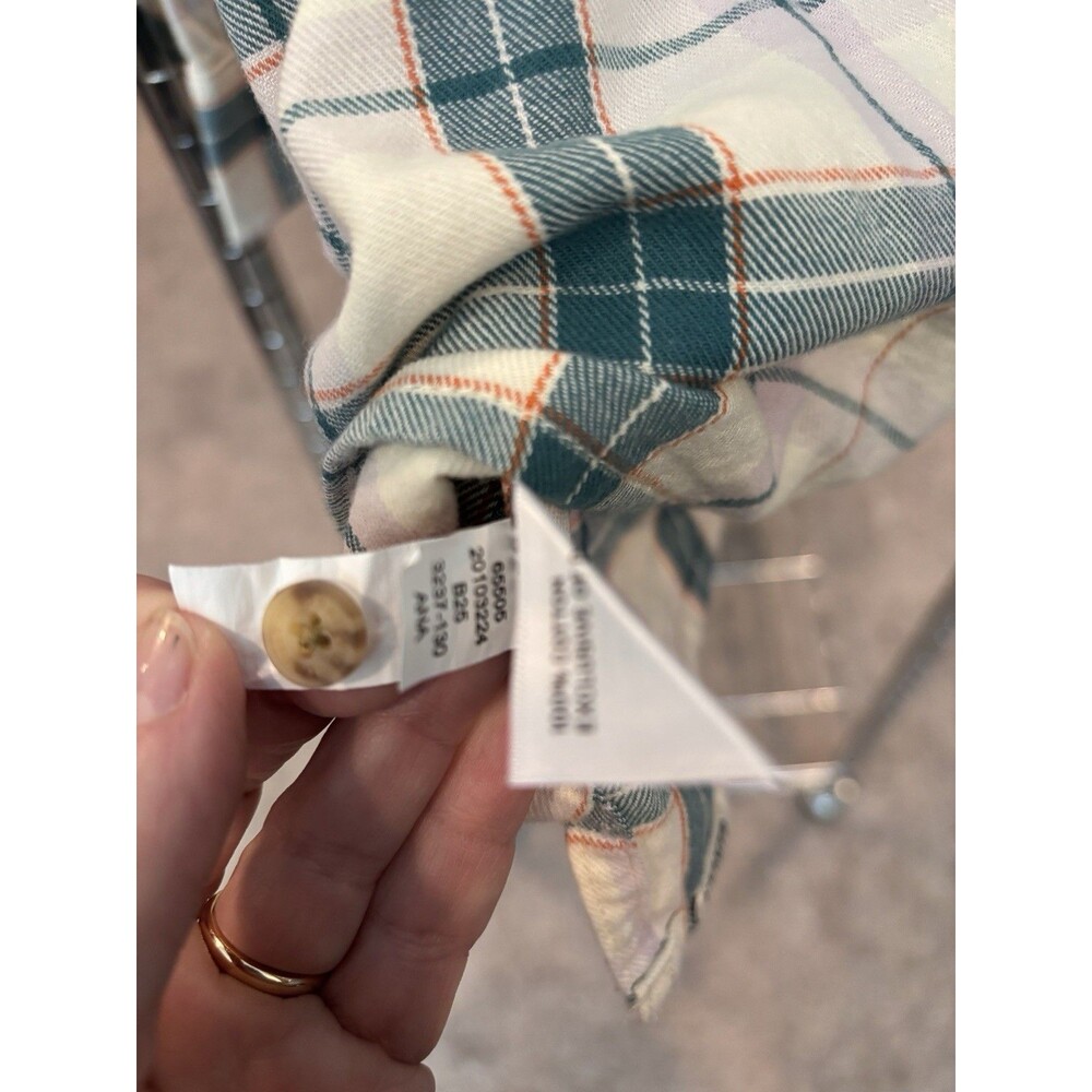 NWT Duluth Trading Co Womens Free Swinging green Plaid Flannel Shirt Size Large - Picture 10 of 10